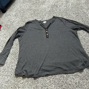 Dark Gray Long Sleeve Thermal Top. Size 18/20